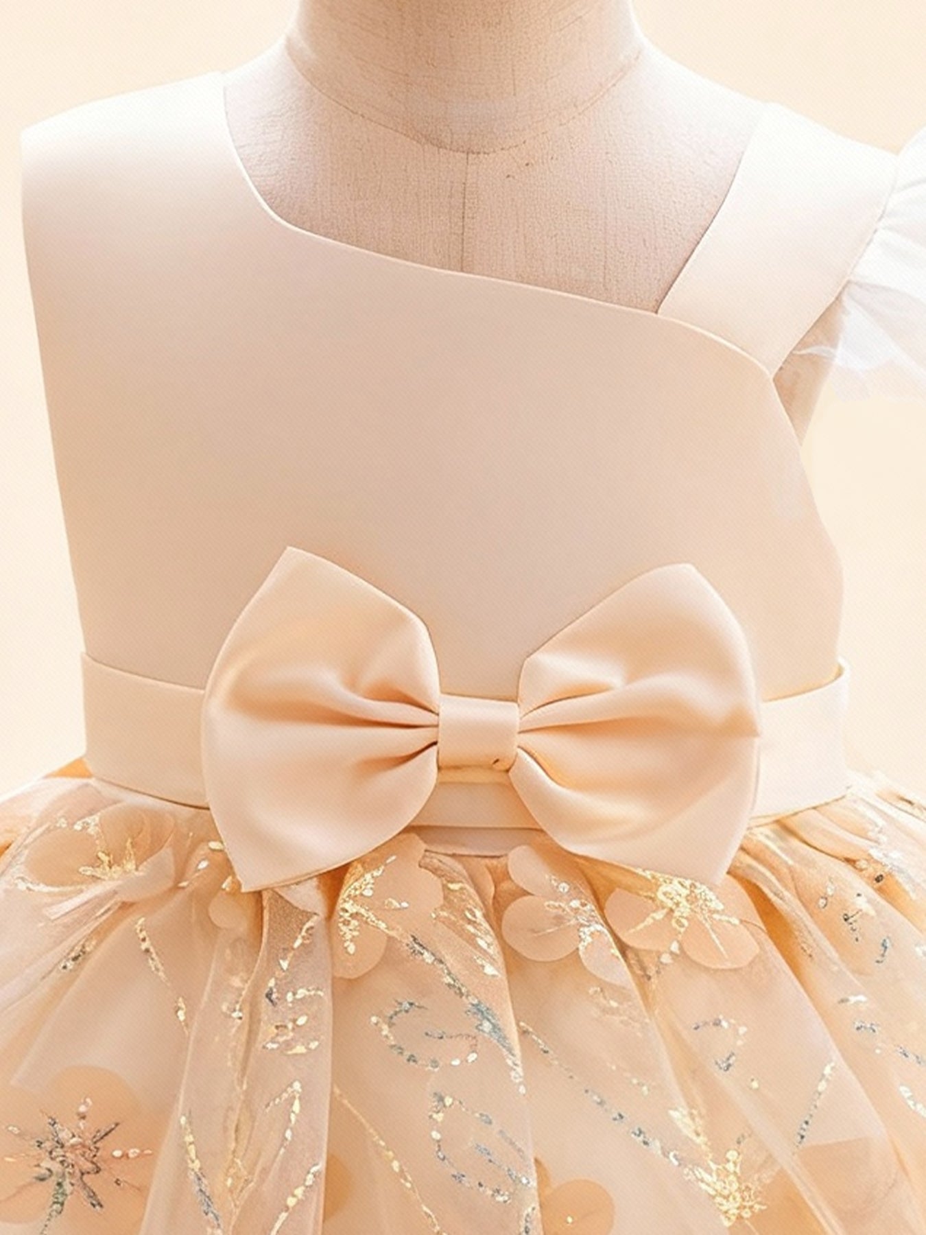 Zvzio Girls Tulle Flutter Sleeve Princess Dress | Mid-Waist Large Bow 3D Reflective Applique Skirt Multi-Layer Tulle Flower Girl Party Dress - Short A-Line Dress, Ages 2-7, Multiple Colors