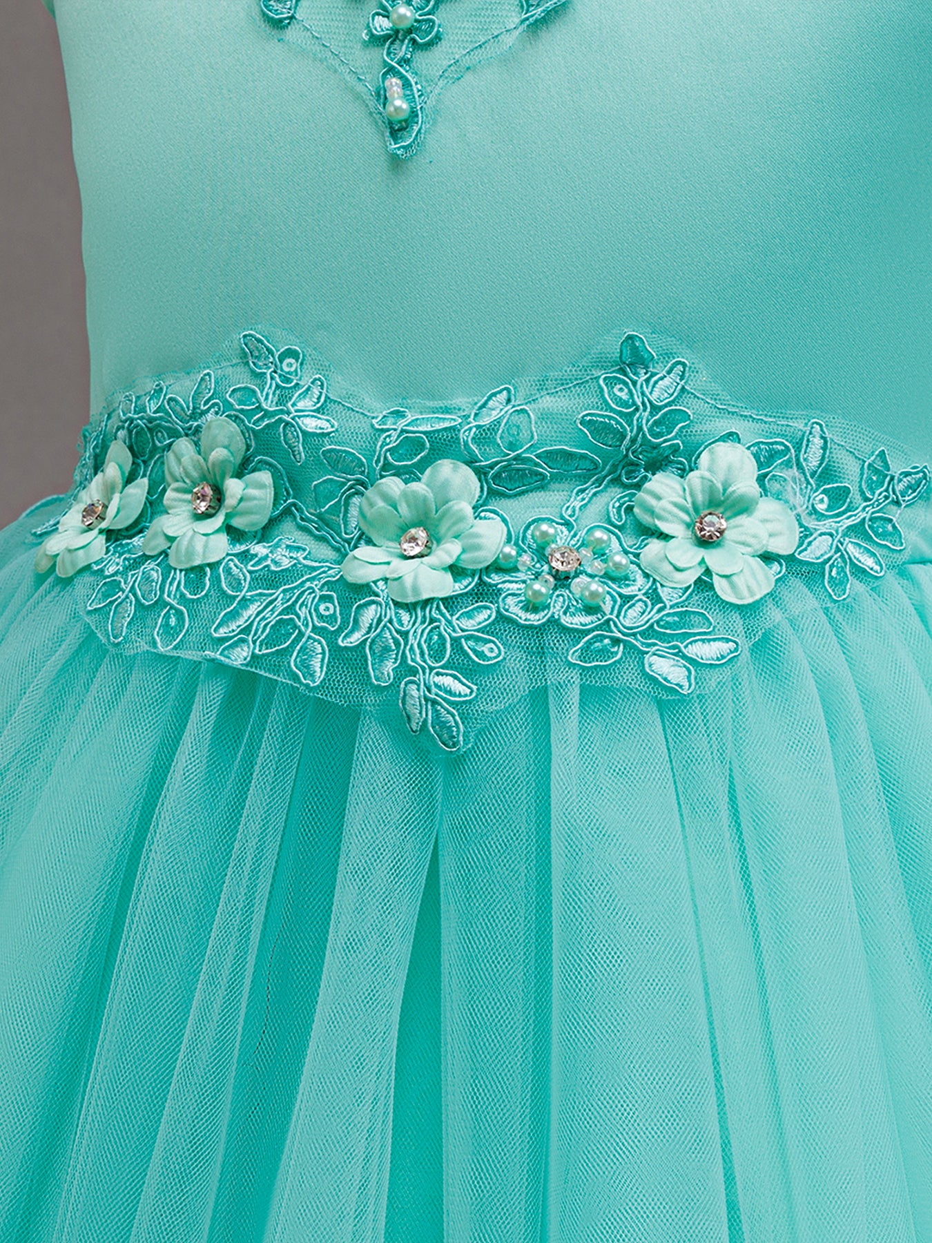 Zvzio Girls Embroidered Pearl Train Princess Dress | Neckline & Waist Exquisite Embroidery Wave Side Hem Back Three-Tier Cake Skirt Asymmetric Hem Flower Girl Dress - Ages 4-9, Multiple Colors